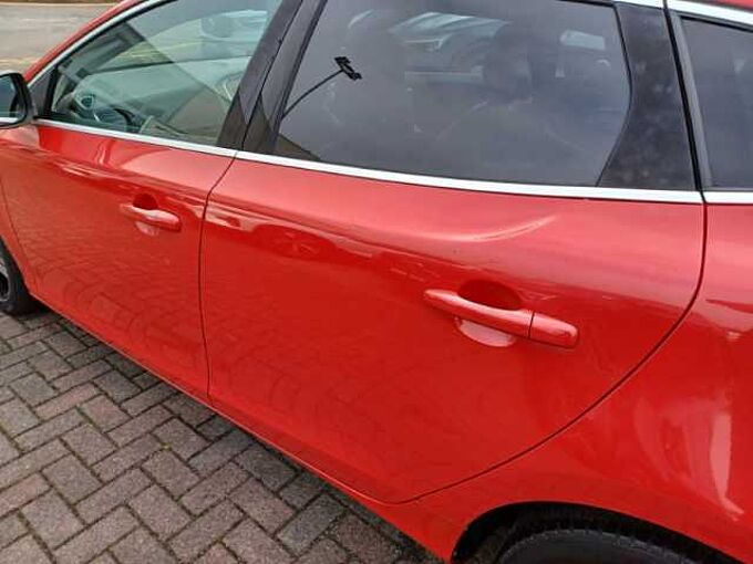 Volvo V40 T2 R-Design Manual