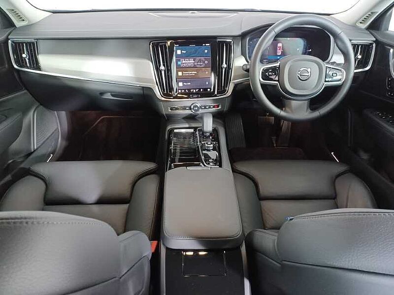 Volvo S90 Recharge Plus, T8 AWD plug-in hybrid, Electric/Petrol, Bright