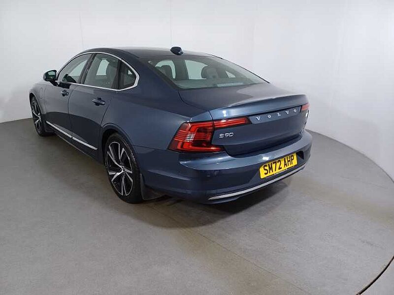 Volvo S90 Recharge Plus, T8 AWD plug-in hybrid, Electric/Petrol, Bright
