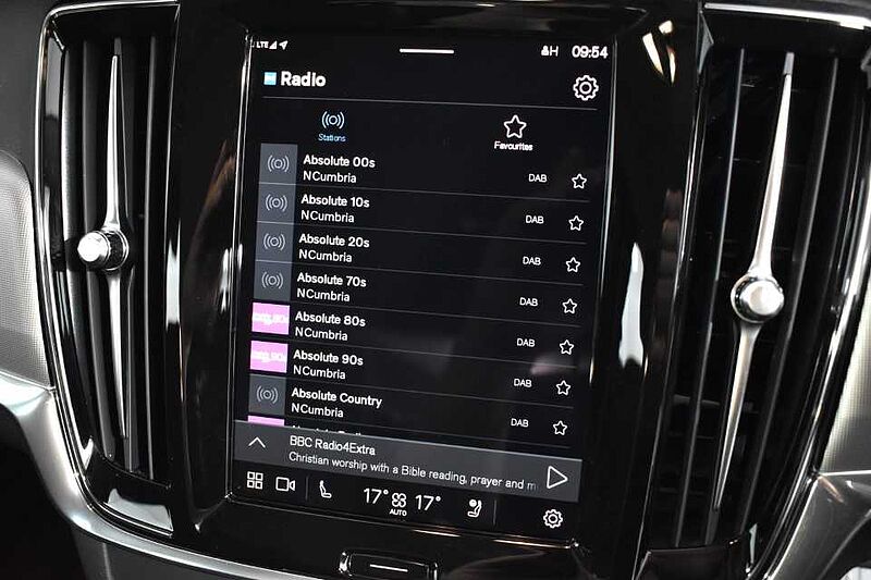 Volvo S90 Recharge Plus, T8 AWD plug-in hybrid, Electric/Petrol, Bright
