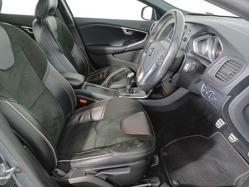 Volvo V40 T2 R-Design Manual