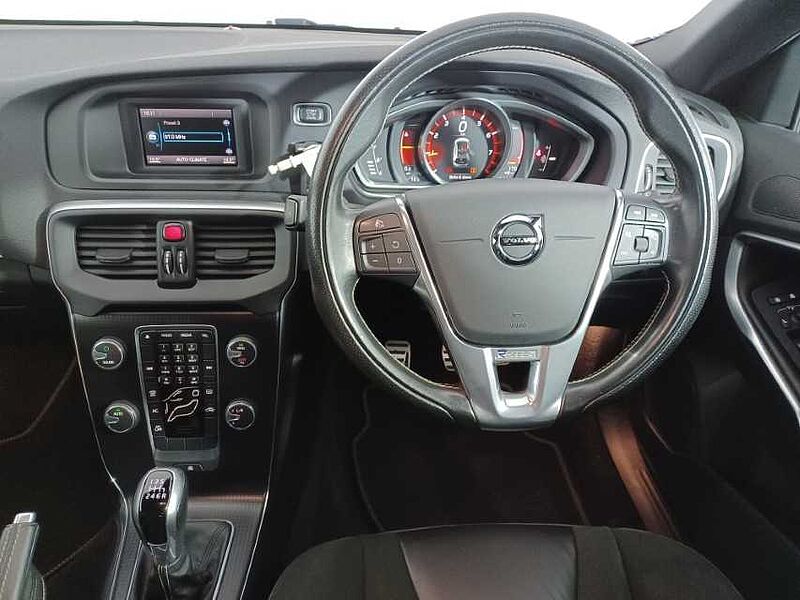 Volvo V40 T2 R-Design Manual