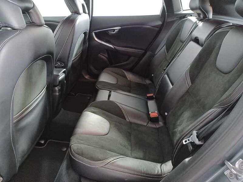 Volvo V40 T2 R-Design Manual