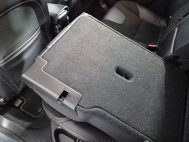 Volvo V40 T2 R-Design Manual