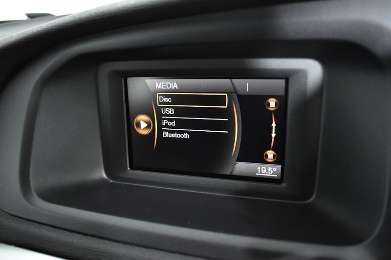 Volvo V40 T2 R-Design Manual