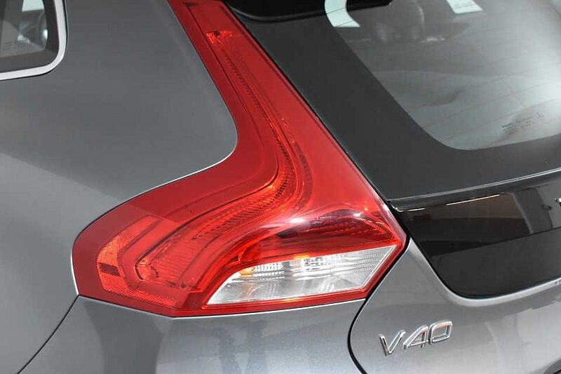 Volvo V40 T2 R-Design Manual