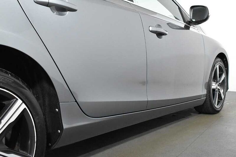 Volvo V40 T2 R-Design Manual