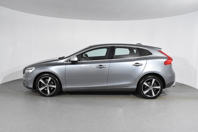 Volvo V40 T2 R-Design Manual