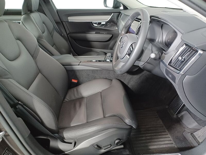 Volvo V90 Cross Country Plus, B5 AWD mild hybrid, Petrol