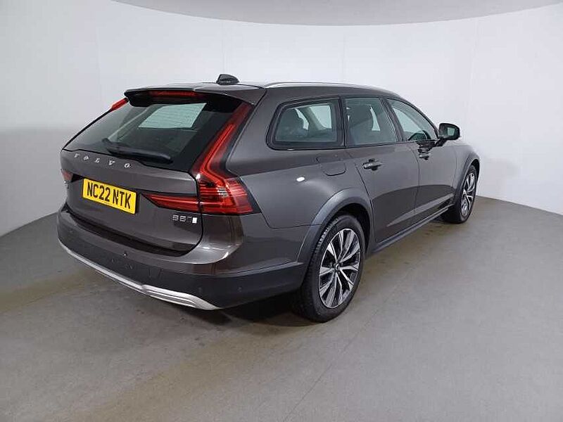 Volvo V90 Cross Country Plus, B5 AWD mild hybrid, Petrol