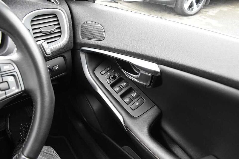 Volvo V40 Cross Country T3 Pro Automatic