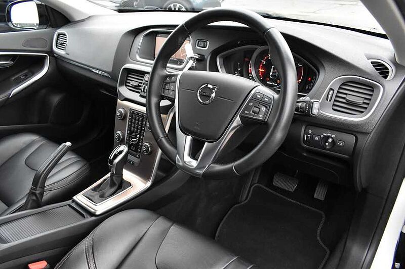 Volvo V40 Cross Country T3 Pro Automatic