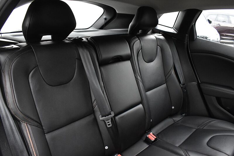 Volvo V40 Cross Country T3 Pro Automatic