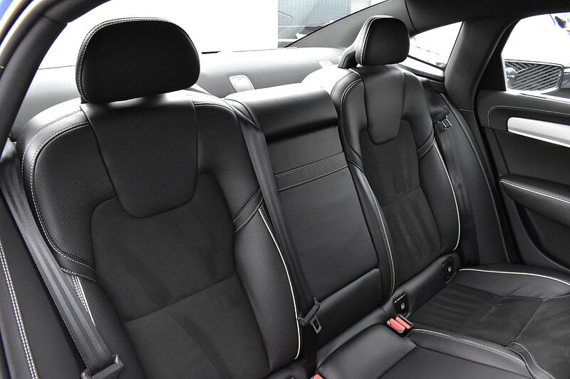 Volvo S90 D4 R-Design Automatic