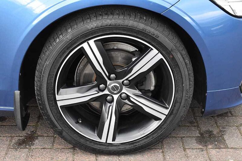 Volvo S90 D4 R-Design Automatic