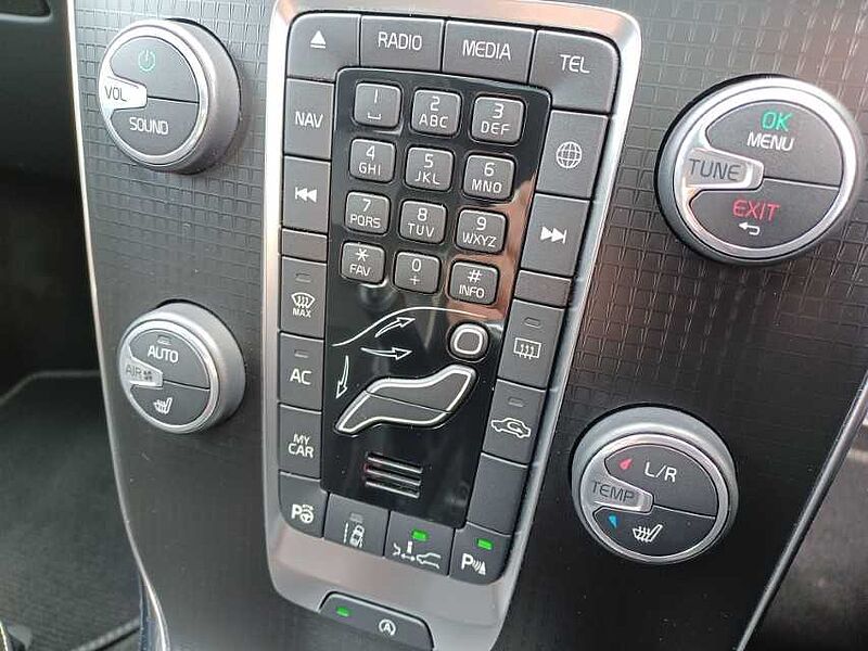 Volvo V40 T2 R-Design Manual