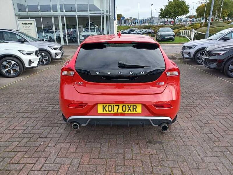 Volvo V40 T2 R-Design Manual