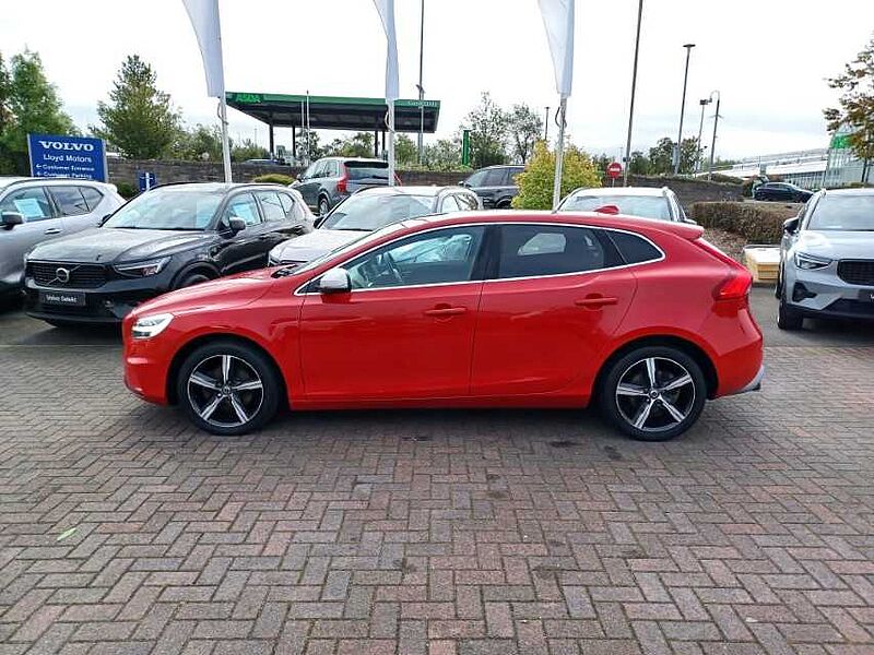 Volvo V40 T2 R-Design Manual
