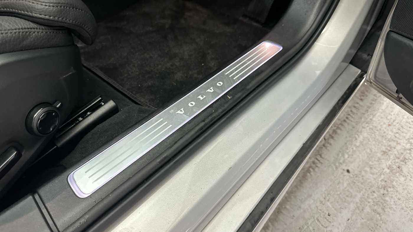 Volvo V90 T6 AWD PHEV Plus Dark