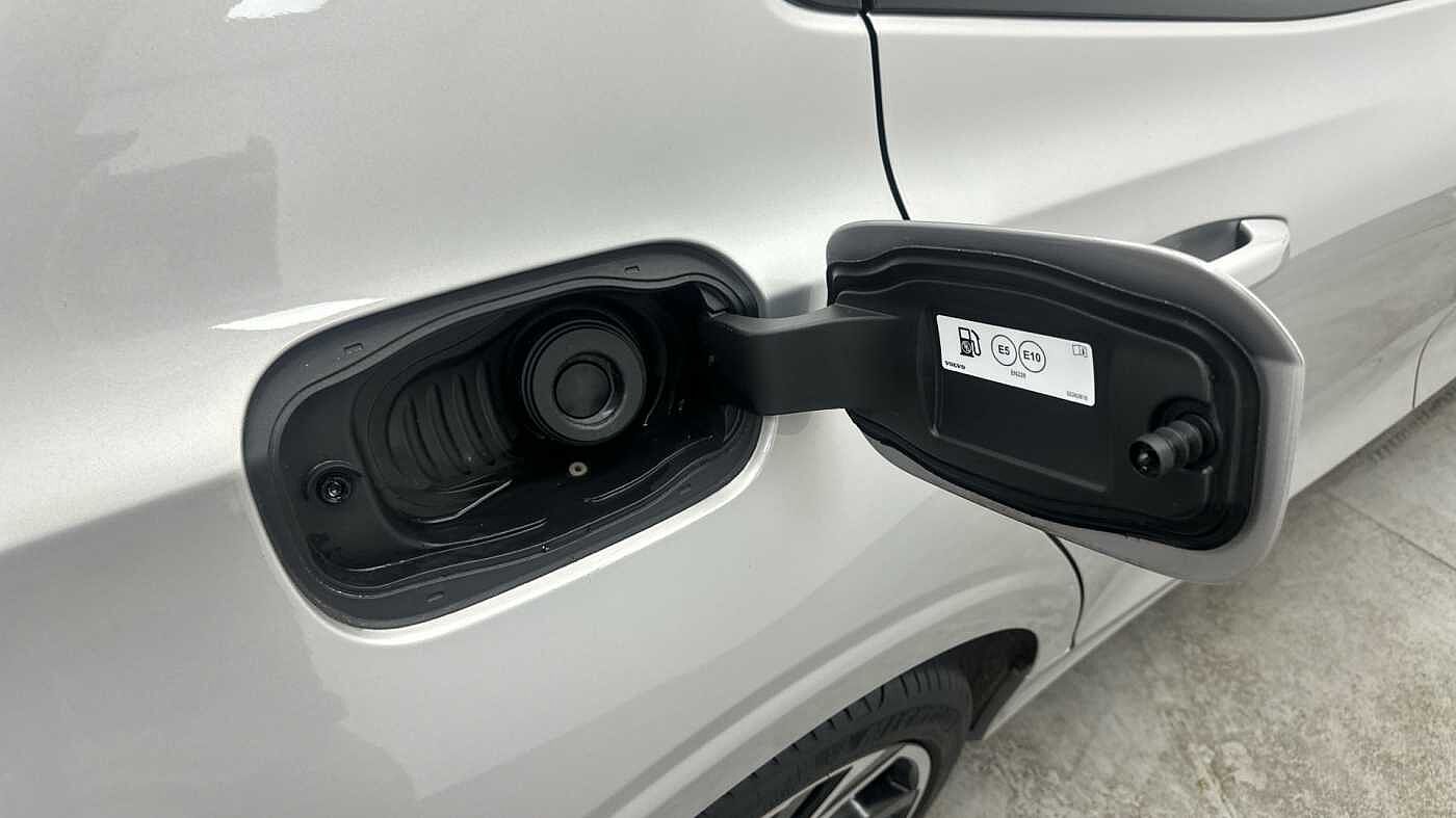 Volvo S60 B5 mild hybrid Petrol Ultimate Dark