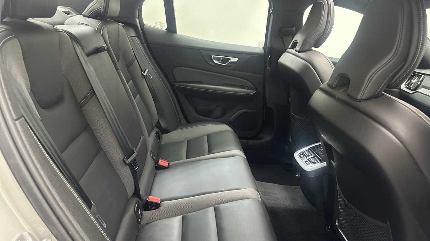 Volvo S60 B5 mild hybrid Petrol Ultimate Dark