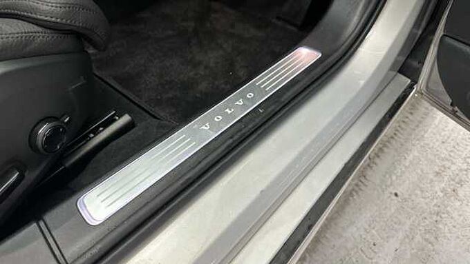 Volvo V90 T6 AWD PHEV Plus Dark