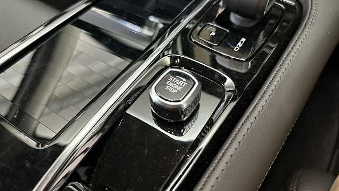 Volvo V90 T6 AWD PHEV Plus Dark