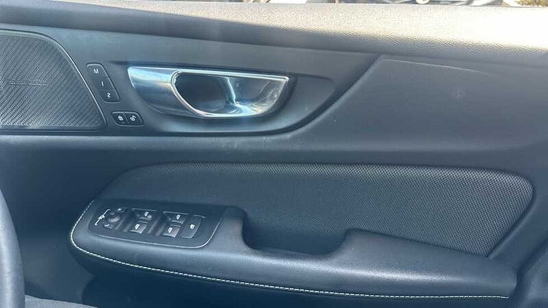 Volvo S60 T8 AWD PHEV Recharge R-Design