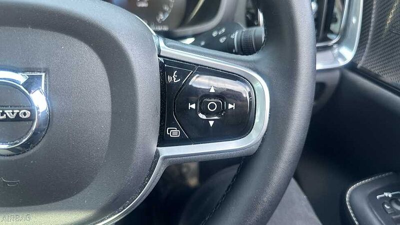 Volvo S60 T8 AWD PHEV Recharge R-Design