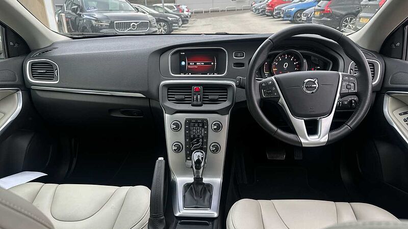 Volvo V40 T3 Inscription Automatic