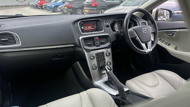 Volvo V40 T3 Inscription Automatic