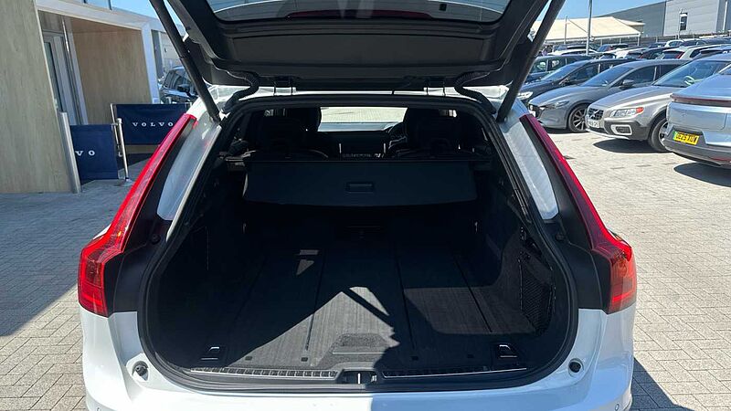 Volvo V90 Cross Country D5 PowerPulse AWD Volvo Ocean Race Automatic