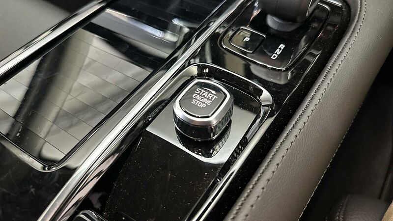 Volvo V90 T6 AWD PHEV Plus Dark