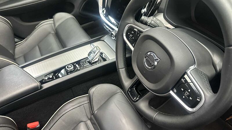 Volvo S60 B5 mild hybrid Petrol Ultimate Dark