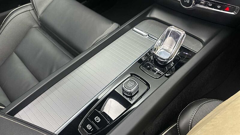 Volvo S60 B5 mild hybrid Petrol Ultimate Dark