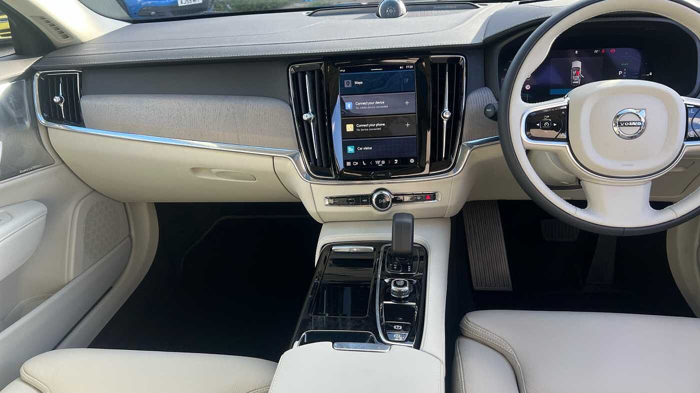 Volvo V90 Ultra, T8 AWD Plug-in hybrid, Electric/Petrol, Dark