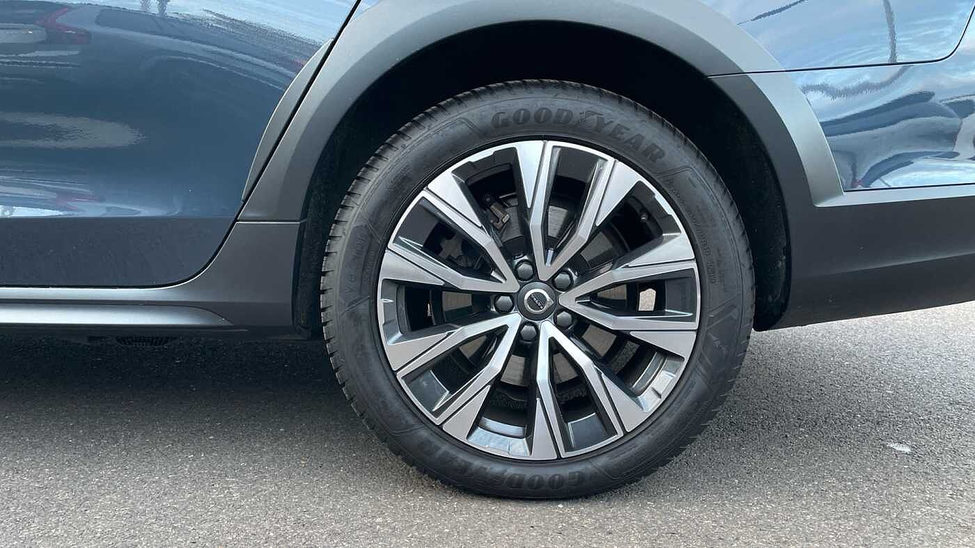 Volvo V90 Cross Country Cross Country B5 AWD Mild Hybrid Petrol