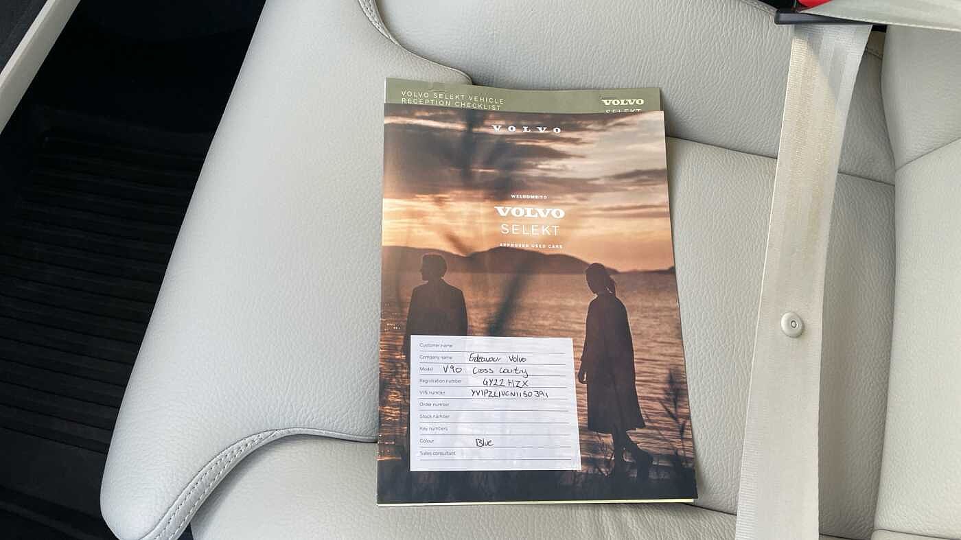 Volvo V90 Cross Country Cross Country B5 AWD Mild Hybrid Petrol