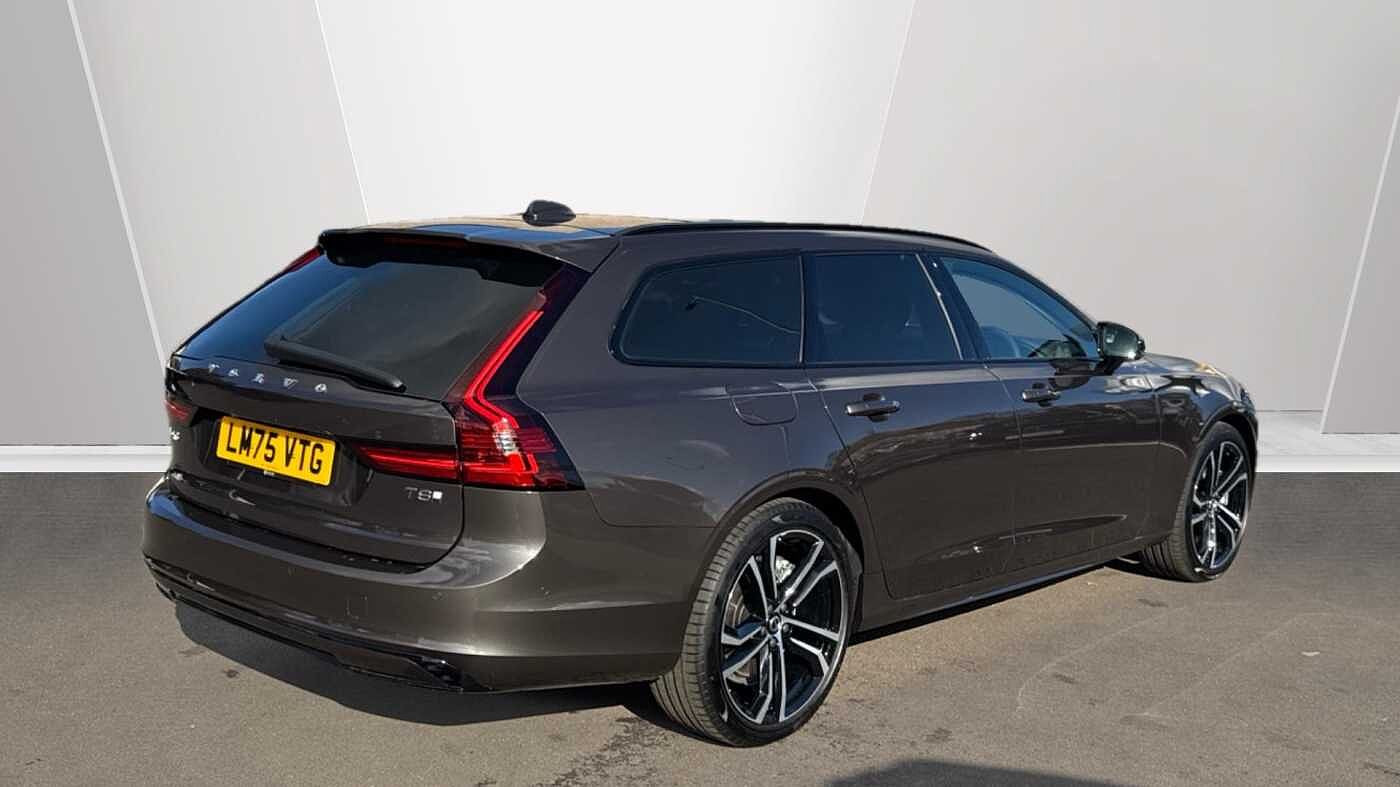 Volvo V90 Ultra, T8 AWD Plug-in hybrid, Electric/Petrol, Dark