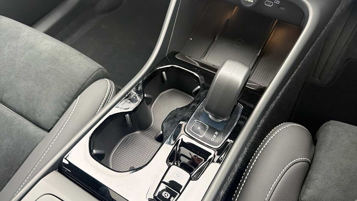 Volvo XC40 Black Edition Ultra, B4 Mild hybrid, Petrol