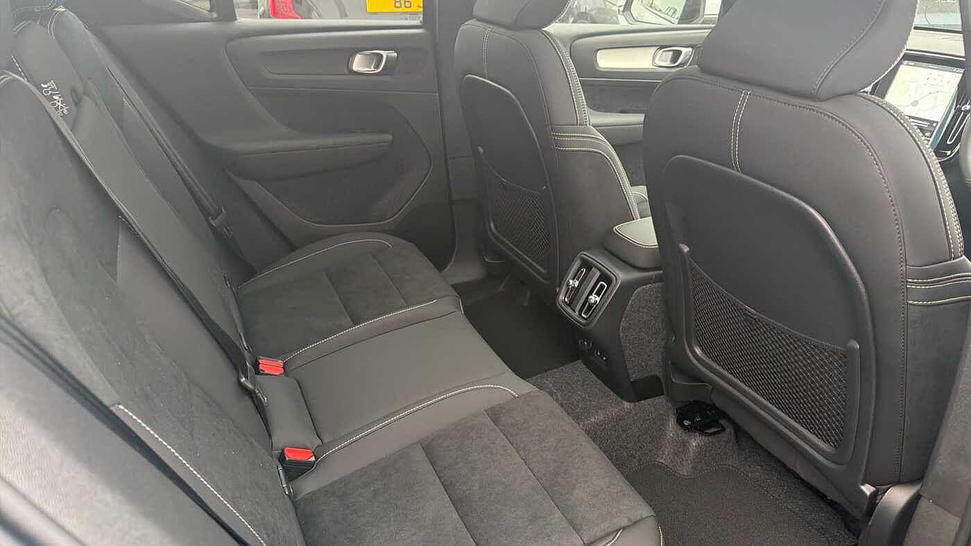 Volvo XC40 Black Edition Ultra, B4 Mild hybrid, Petrol