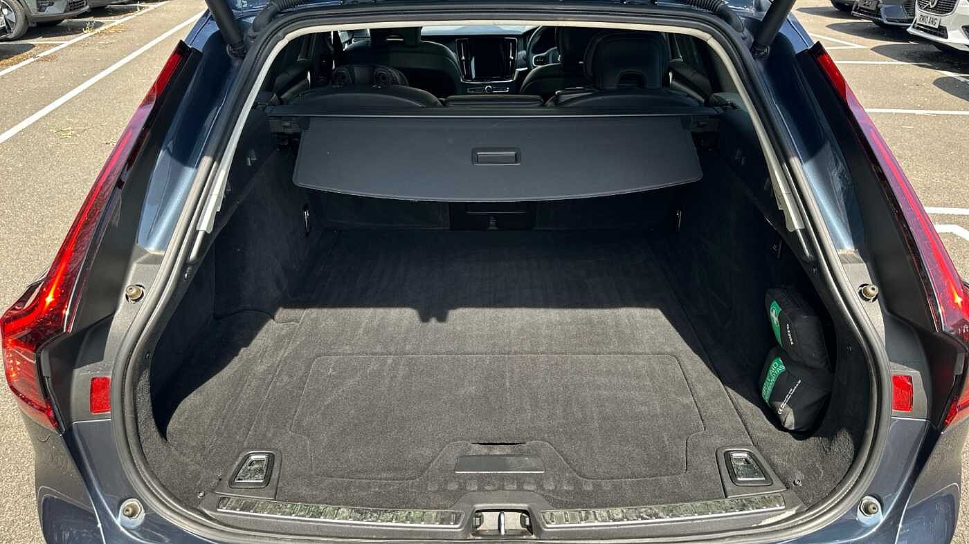 Volvo V90 Cross Country Country, B5 AWD mild hybrid