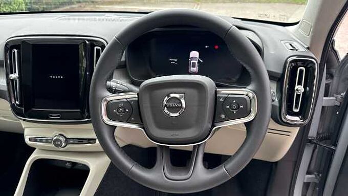 Volvo XC40 Ultra, B3 Mild hybrid, Petrol, Bright