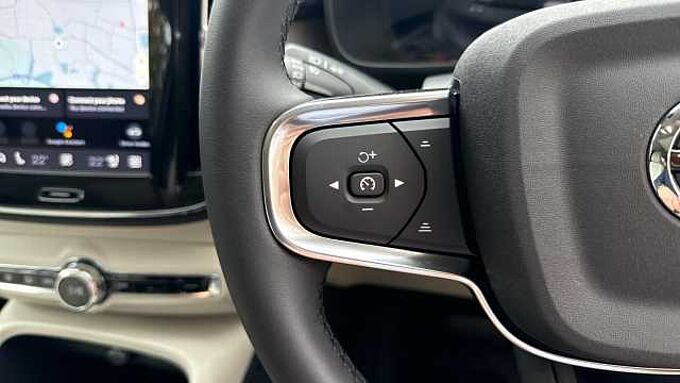 Volvo XC40 Ultra, B3 Mild hybrid, Petrol, Bright