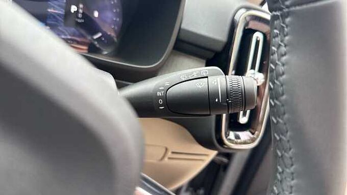 Volvo XC40 Ultra, B3 Mild hybrid, Petrol, Bright
