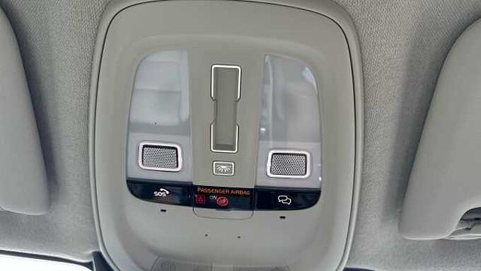 Volvo XC40 Ultra, B3 Mild hybrid, Petrol, Bright