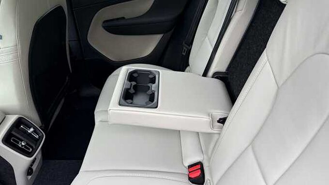 Volvo XC40 Ultra, B3 Mild hybrid, Petrol, Bright