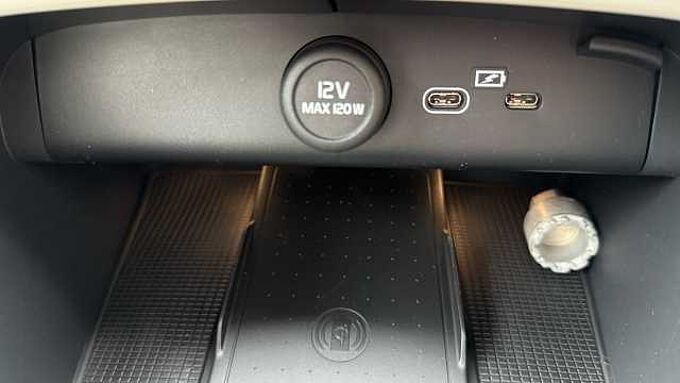 Volvo XC40 Ultra, B3 Mild hybrid, Petrol, Bright