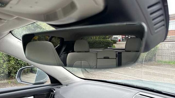 Volvo XC40 Ultra, B3 Mild hybrid, Petrol, Bright