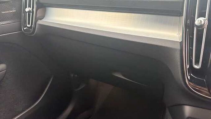 Volvo XC40 Black Edition Ultra, B4 Mild hybrid, Petrol